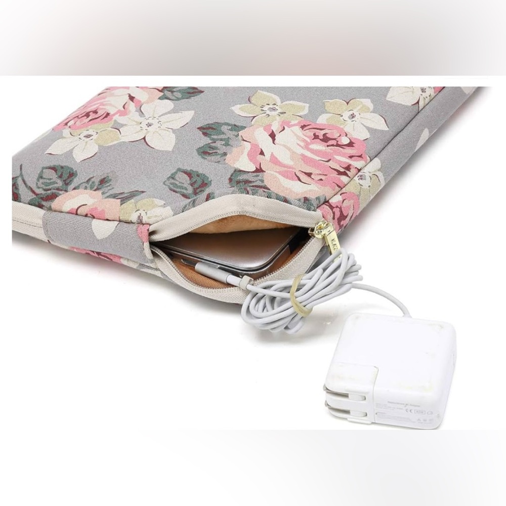 Kayond Grey Rose Canvas Water-Resistant 15” Laptop Sleeve Cushioned